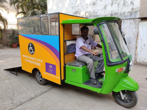 wheelchair-accessible-e-rickshaw-10