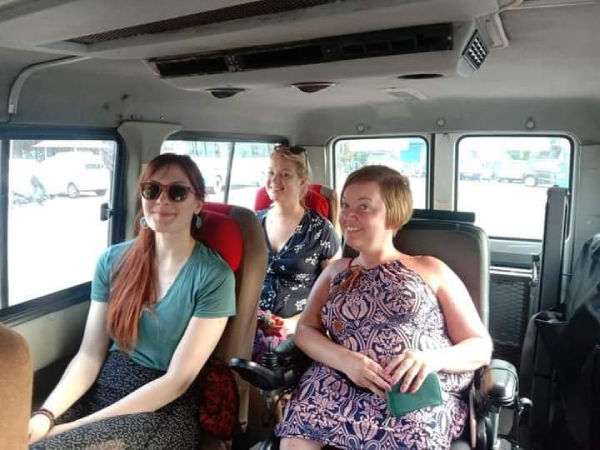 wheelchair-taxi-service2