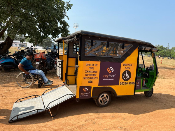 wheelchair-accessible-e-rickshaw-11