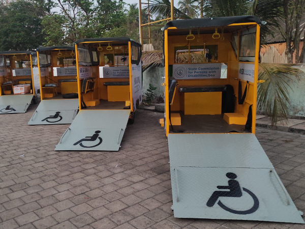 wheelchair-accessible-e-rickshaw-9